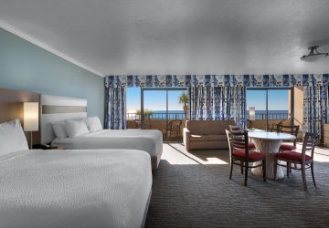 Ocean Reef Oceanfront Deluxe Queen Room Overview