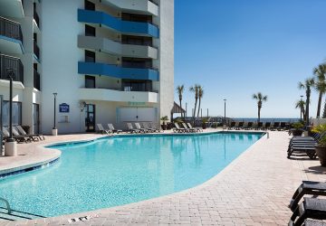 Ocean Reef Outdoor Pool